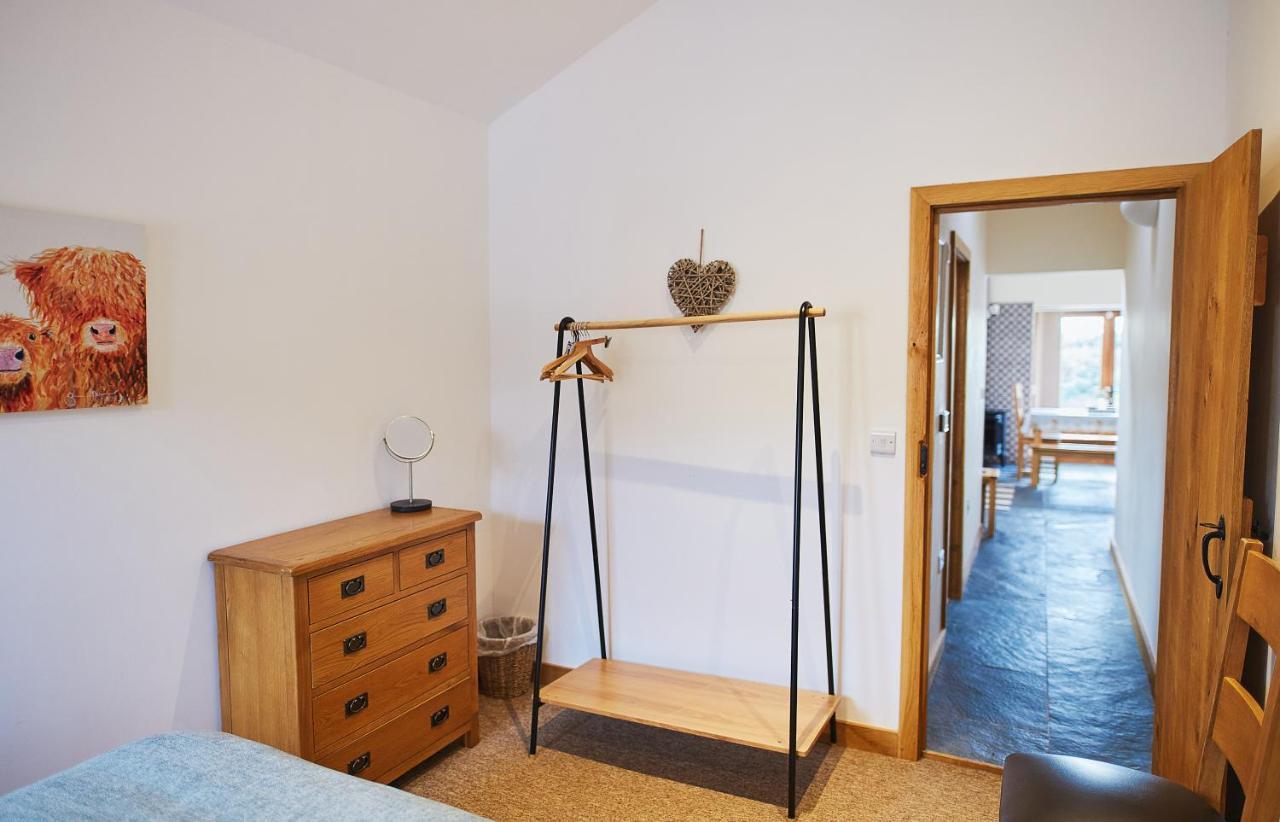 The Old Dairy - Boutique Countryside Cottage At Harrys Cottages Pen-y-Clawdd Exterior photo